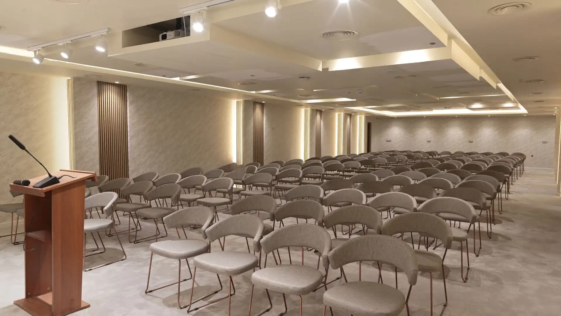 Leonardo Hotel Athens City Center