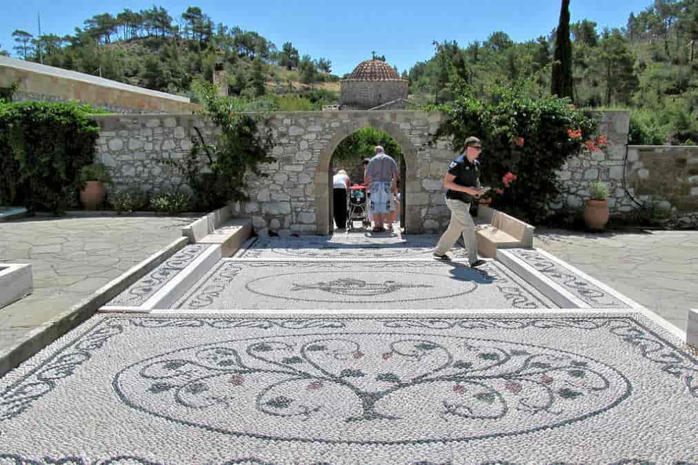 מנזר תארי (Thari monastery)