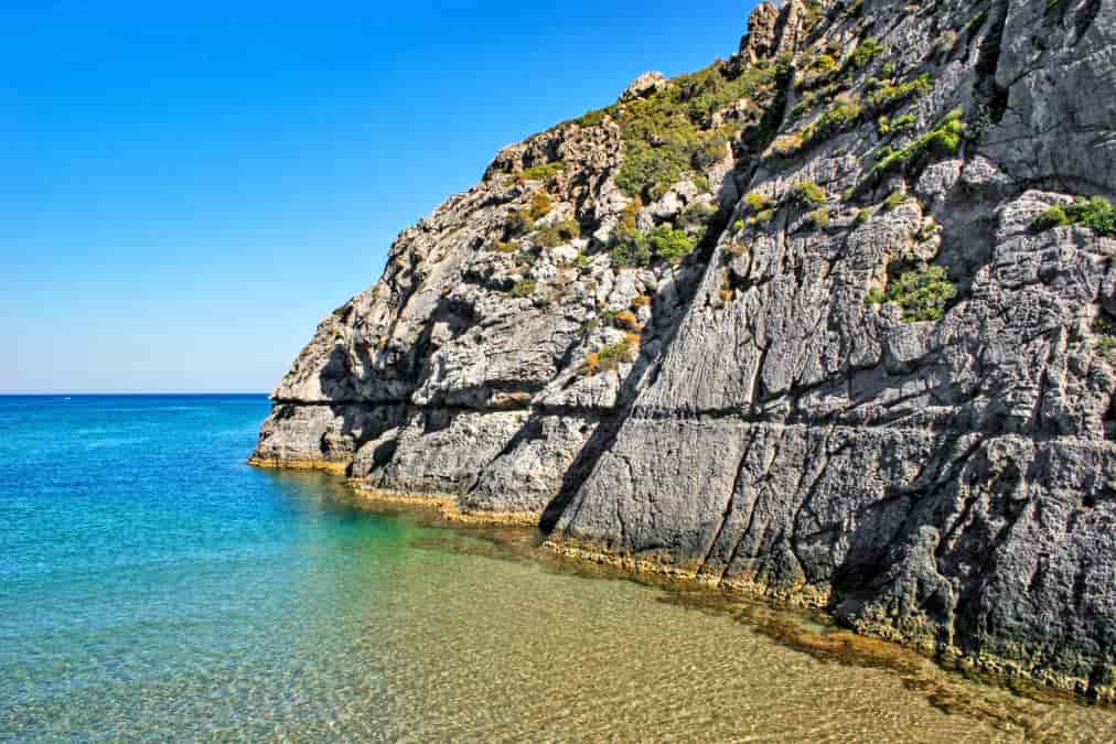 חוף צמביקה (Tsampika beach)