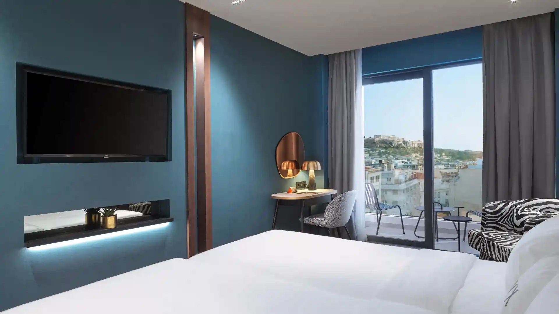 Deluxe Acropolis Room with Lounge Access