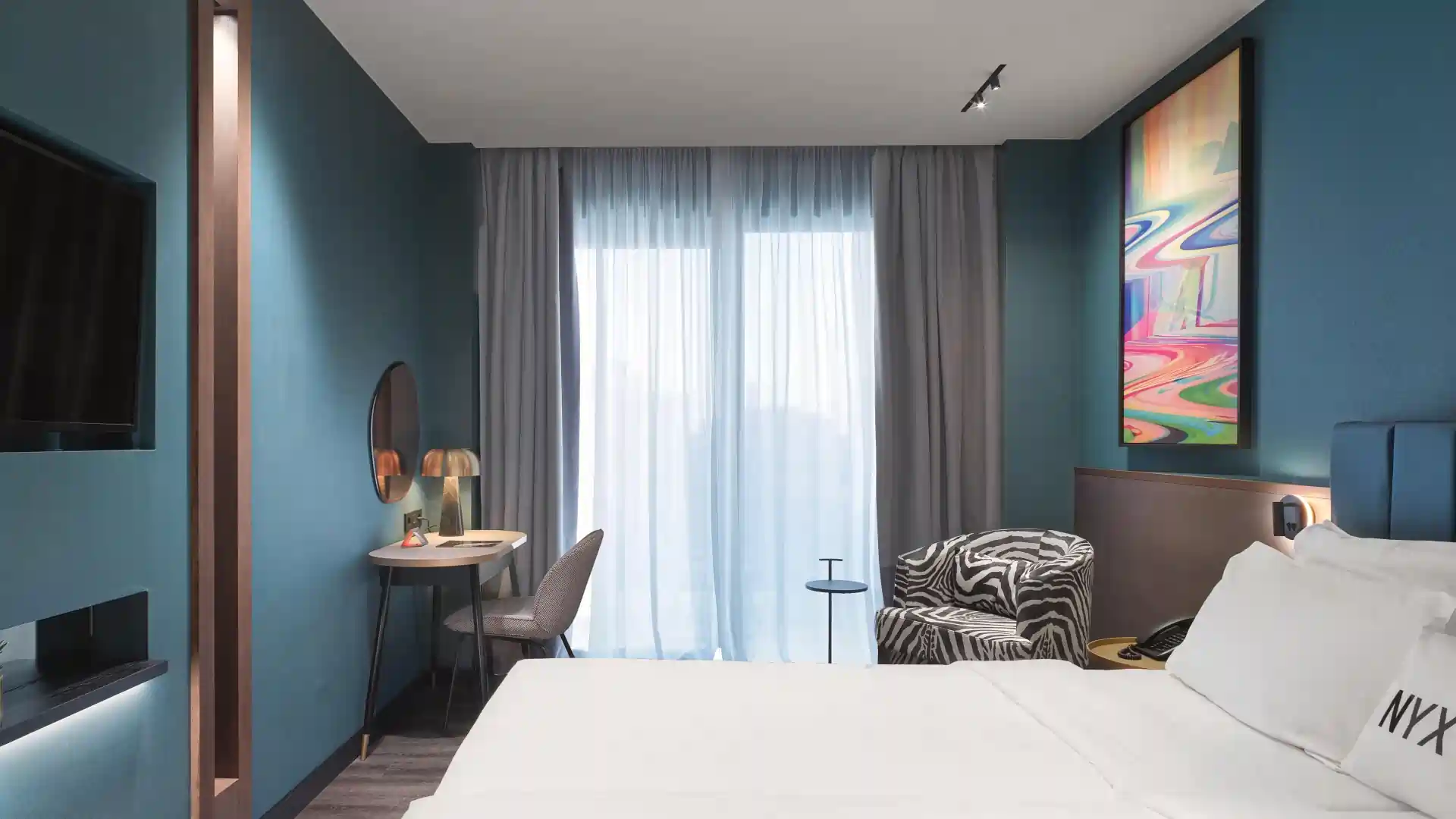Deluxe Acropolis Room with Lounge Access