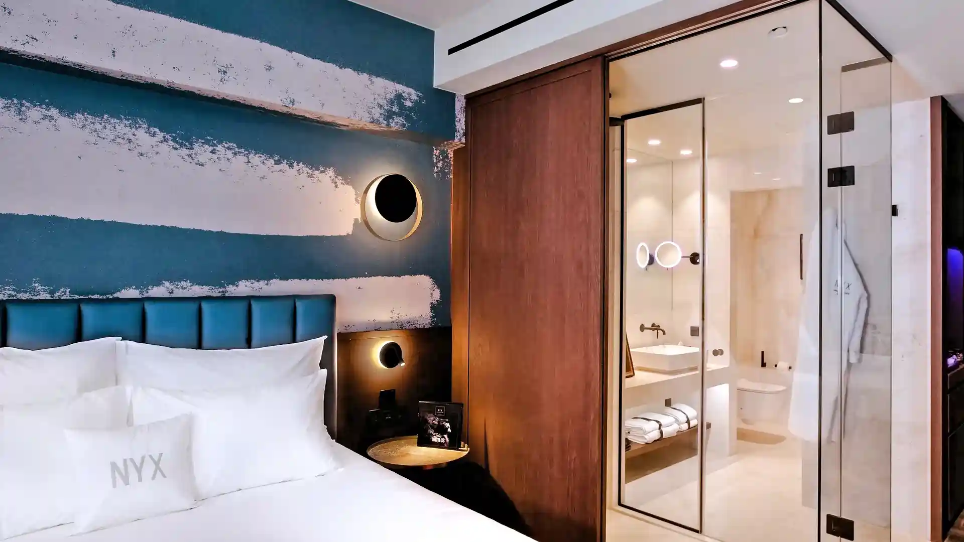 Executive Room with Lounge Access